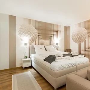 Downtown Residences - Ac,elevator,terrace Apartamento