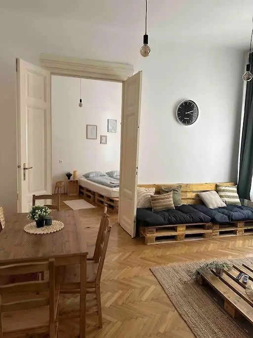 Baross 86 Greenery Apartment Budapest