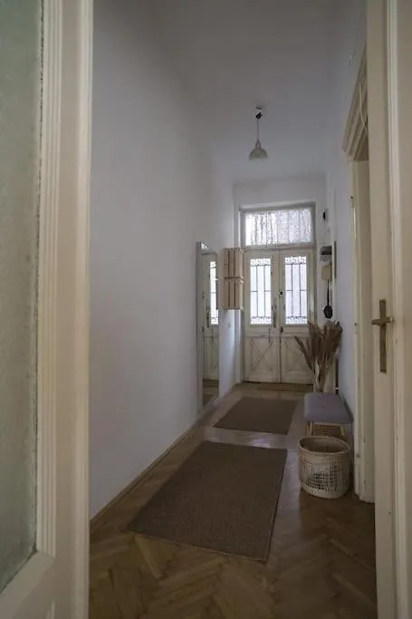 Baross 86 Greenery Apartment Budapest