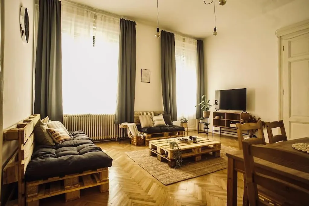 Baross 86 Greenery Apartment Budapest