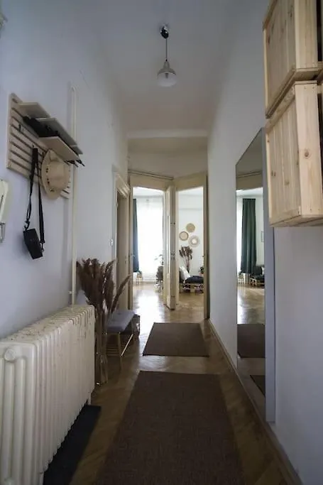 Baross 86 Greenery Apartment Budapest