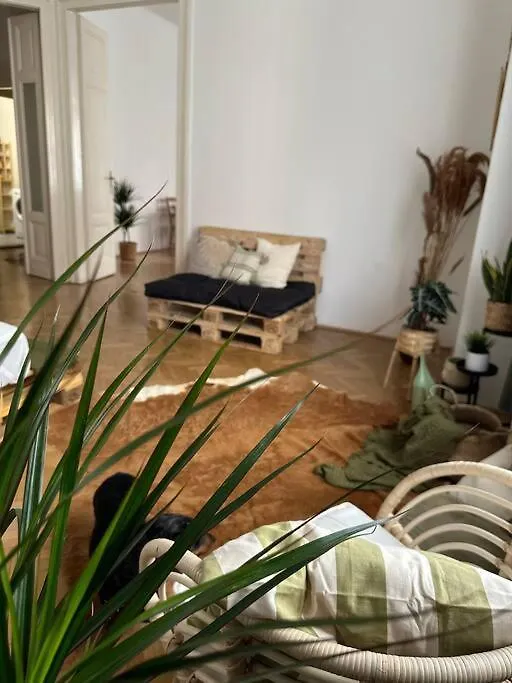 Baross 86 Greenery Apartment Budapest